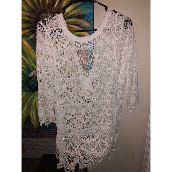 White Lace V-Neck Lace Shirt - Picture 2 of 2